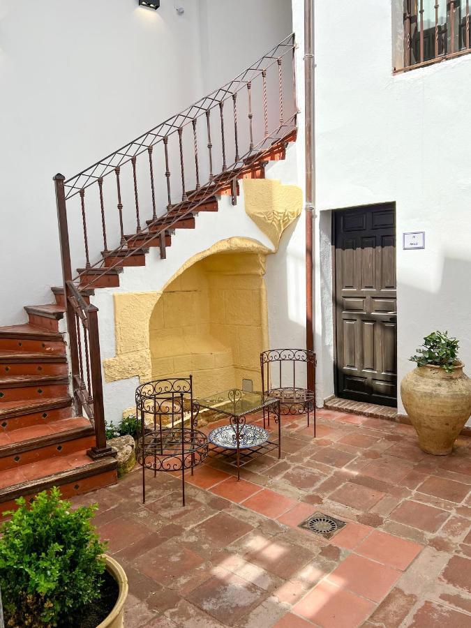Hostal Servilia Кармона Екстериор снимка