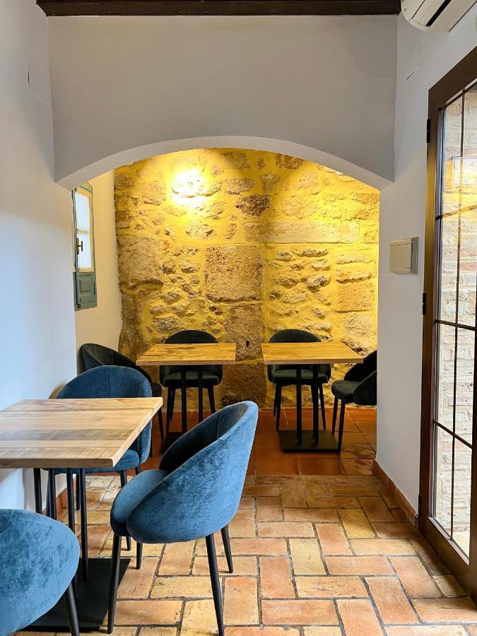 Hostal Servilia Кармона Екстериор снимка