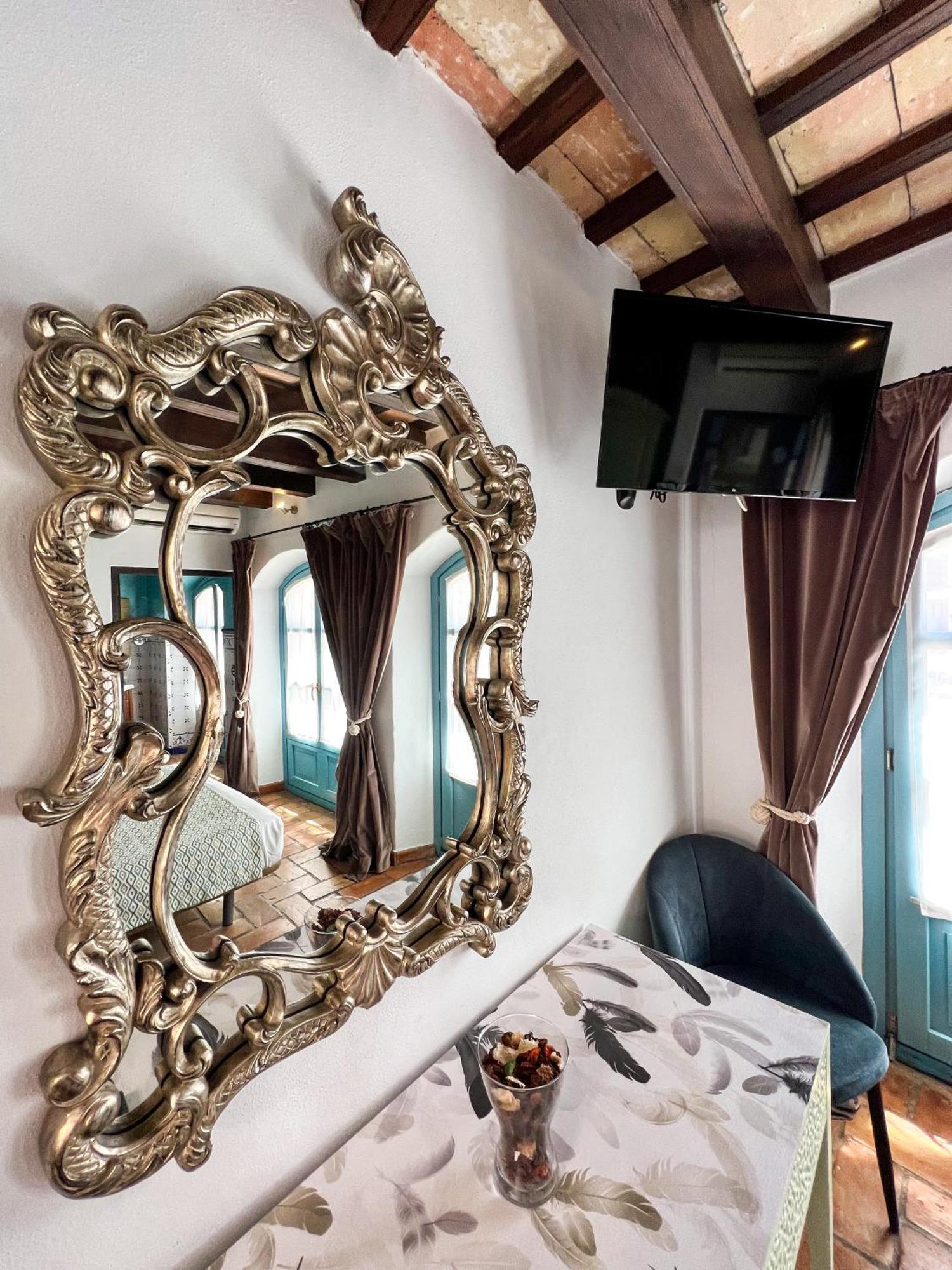 Hostal Servilia Кармона Екстериор снимка