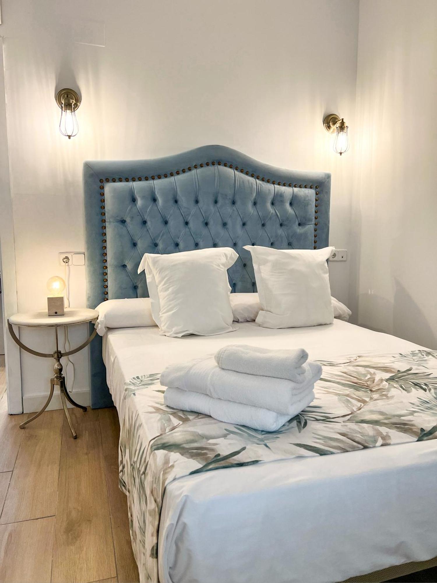 Hostal Servilia Кармона Екстериор снимка